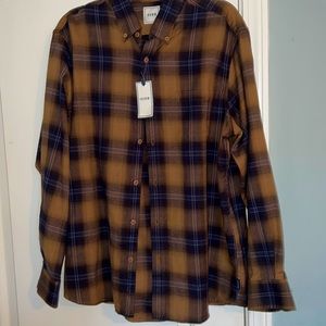 NWT Mens button down brown/navy blue plaid casual shirt; size large